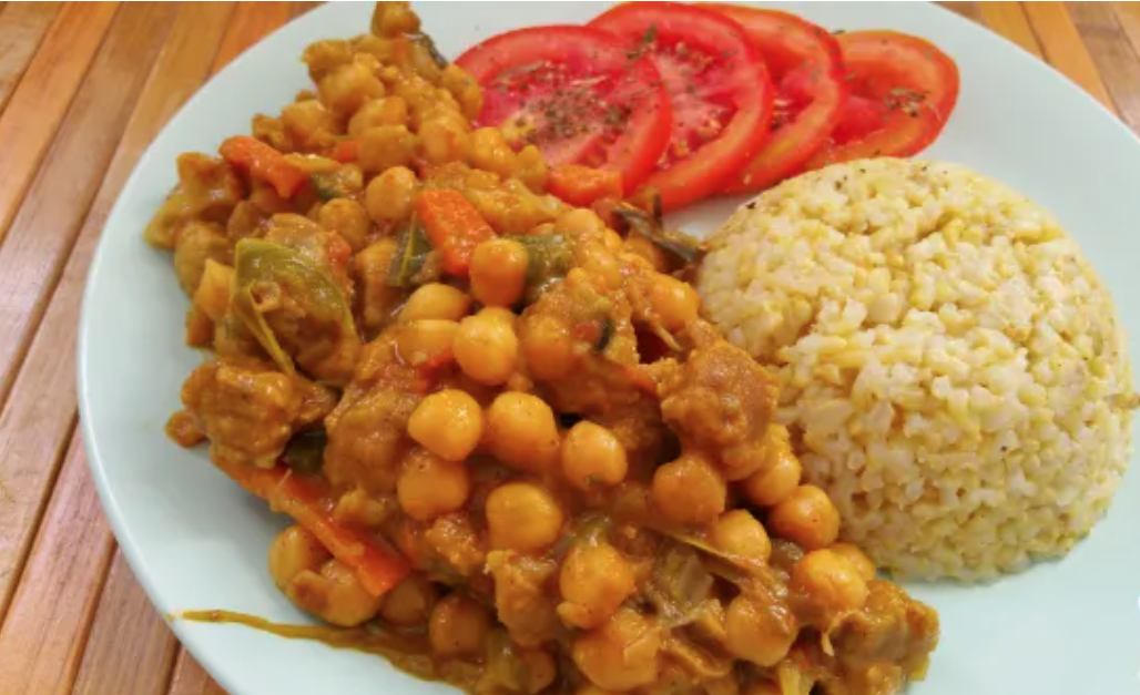 Garbanzos con soja texturizada y champiñones